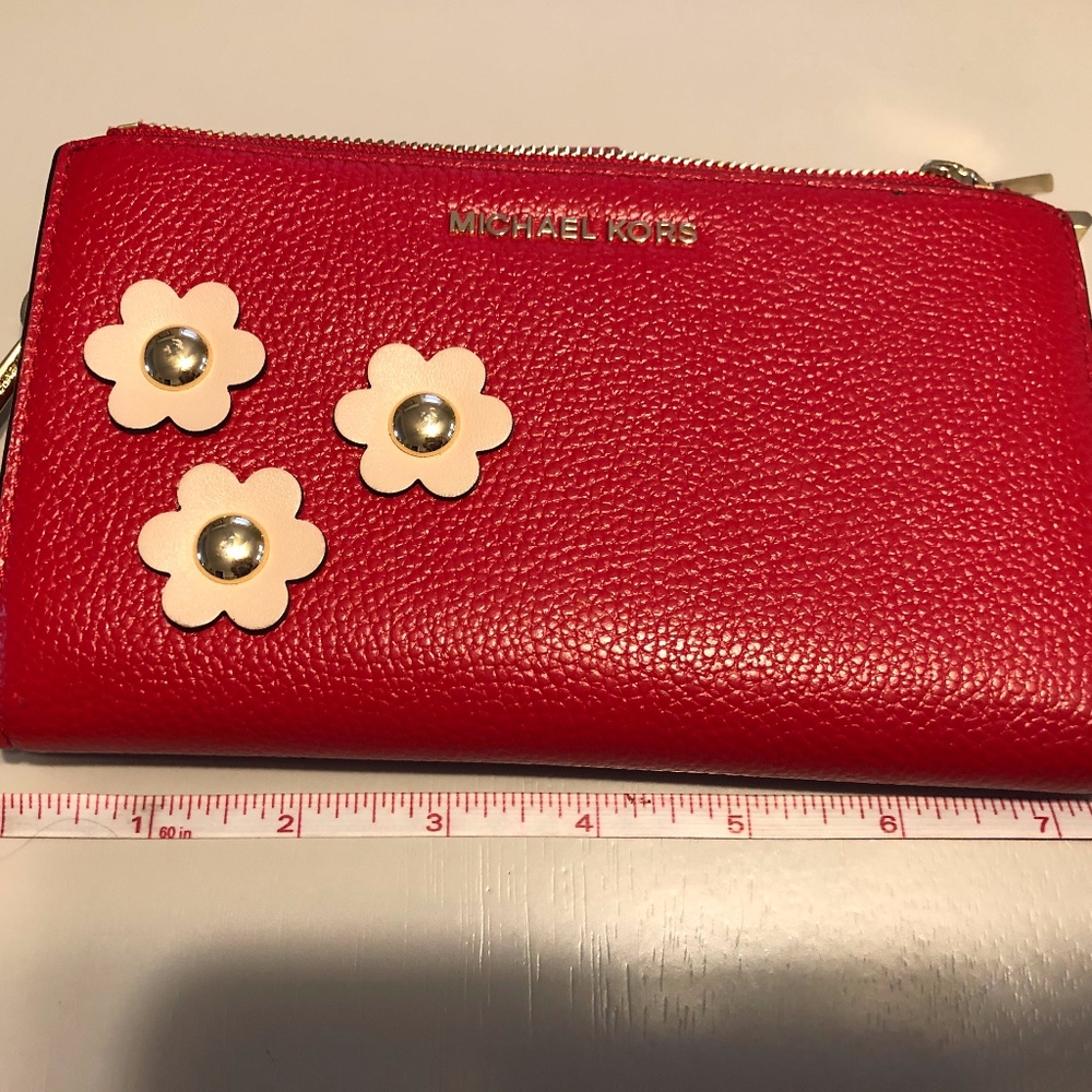 Michael Kors Leather Smartphone Wallet